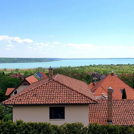 Aranyeso Apartmanhazak No.1 Balatonalmadi Exterior photo