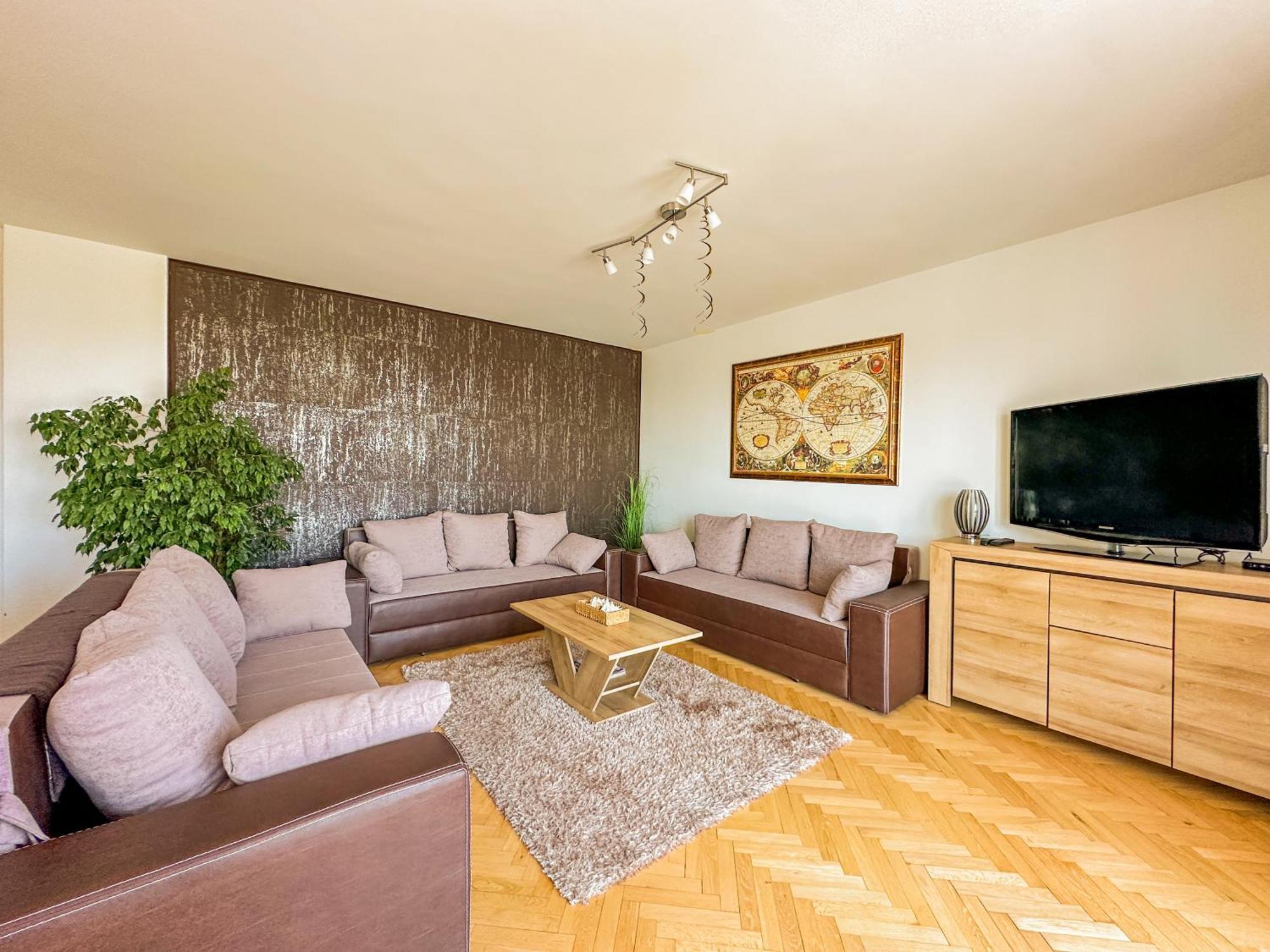 Aranyeso Apartmanhazak No.1 * Balatonalmadi