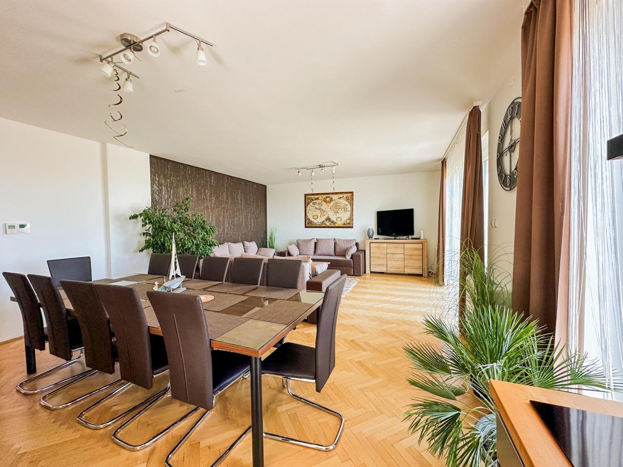 Aranyeso Apartmanhazak No.1 Balatonalmadi